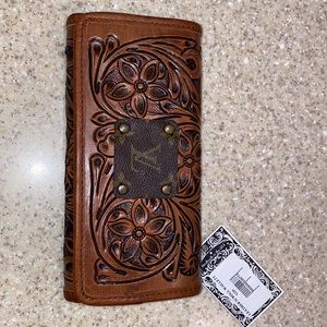 American darling scroll genuine leather LV wallet. *** HARD TO FIND***